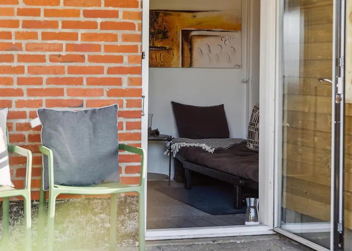 1108 بيت للعطل